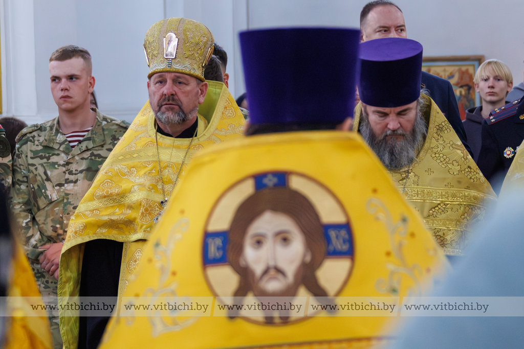 В Свято-Успенском кафедральном соборе Витебска состоялся Общегородской молебен «За единую Беларусь!»