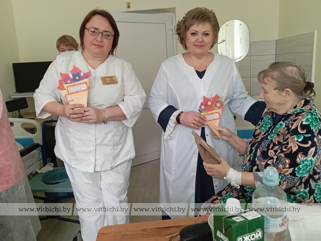 сотрудники Красного Креста посетили пациентов витебского хосписа красный крест