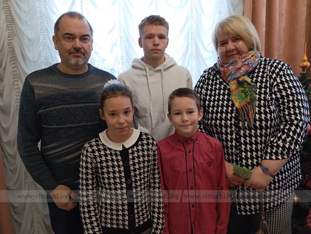 клуб приёмных семей «Под родительским крылом» семья коржуевых