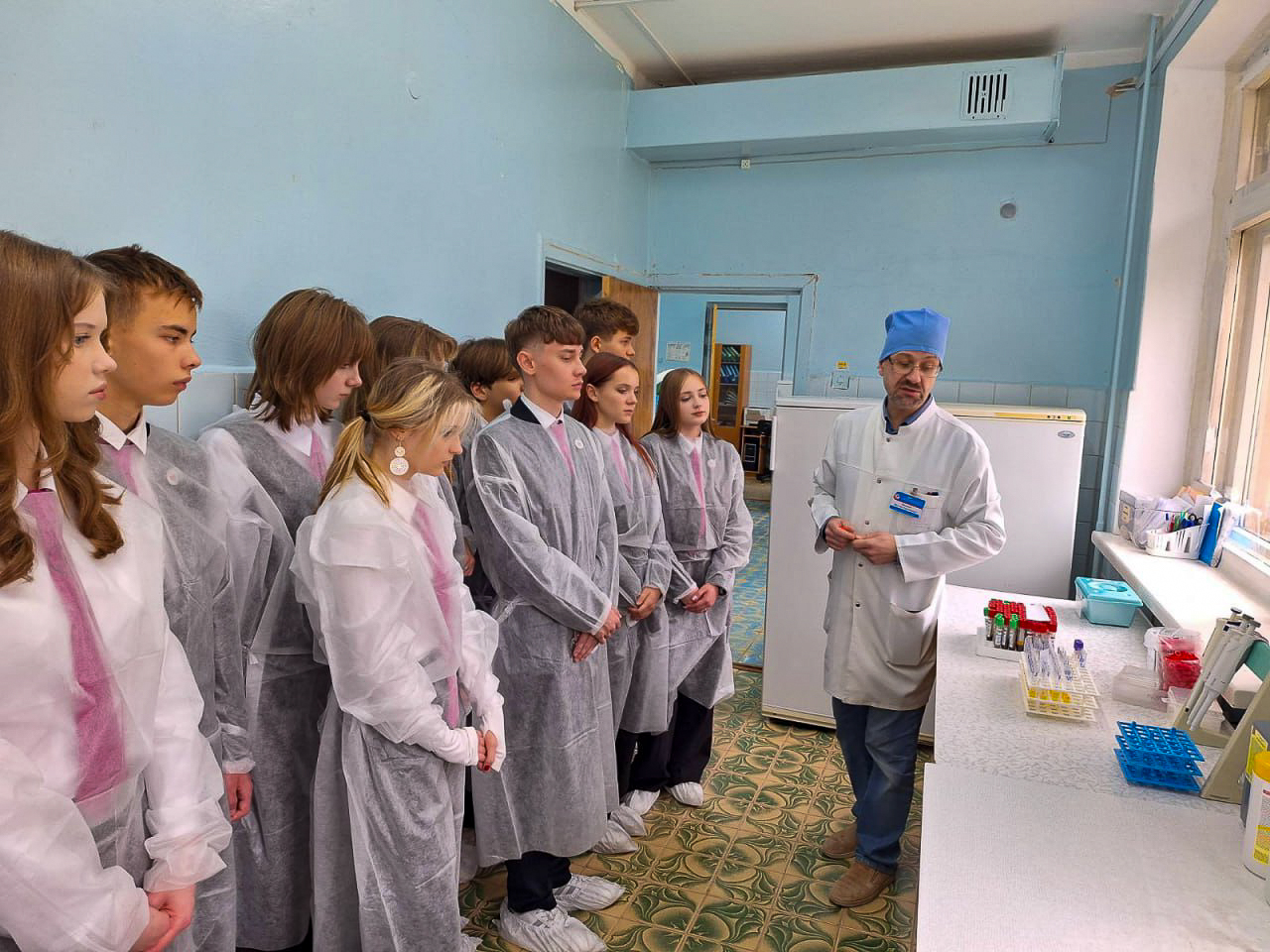 Учащиеся гимназии №1 имени Ж.И. Алфёрова с экскурсией в Витебском кардиоцентре