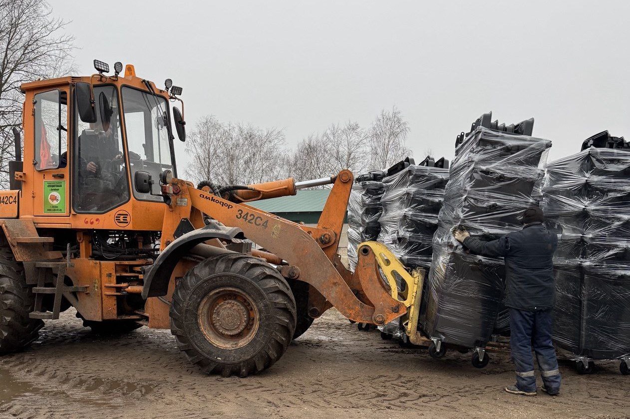 Спецавтобаза г. Витебска в Год благоустройства успешно справилась с заданием по установке новых контейнерных площадок и ремонту существующих.