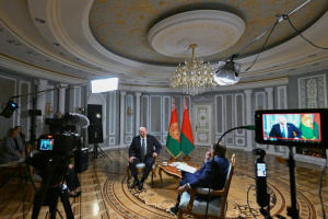 Рик Санчес о впечатлениях от интервью с Президентом: если Лукашенко диктатор, то я - королева Англии