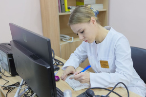 Как будут работать поликлиники и больницы Витебска в выходные и праздничные дни в ноябре