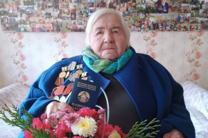 Столетней жительнице агрогородка Улла вручили новый паспорт