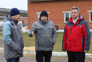 Министр сельского хозяйства Юрий Горлов проверил подготовку ферм к зиме в Лепельском районе