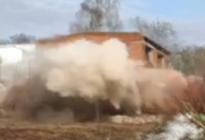 Спасатели отряда «Витязь» в два этапа взорвали неэксплуатируемую насосную станцию в Витебске