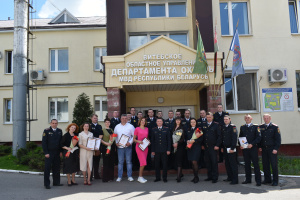 Редакция витебских городских газет "Витьбичи" и "Вечерний Витебск" удостоена наград за объективное и оперативное освещение в СМИ деятельности подразделений Департамента охраны