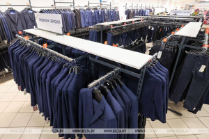 В Беларуси создан реестр изготовителей одежды для школьников