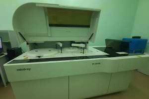 В Витебской БСМП появился новый биохимический анализатор