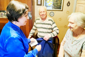 59 лет вместе! Витебчане Вера и Евгений Ковальчинские отметили светлую свадьбу