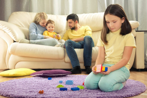 Детская ревность: эгоизм или крик о любви? Разъясняет психолог