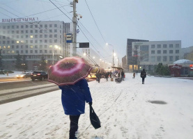 Сегодня в Беларуси ожидается снег и гололед по северо-востоку и до +17°С по югу