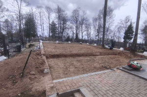 Скоро Радуница. Как проводится уборка и благоустройство витебских кладбищ