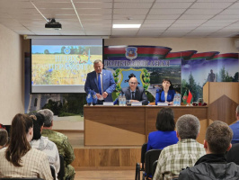 В Полоцке провели профсоюзный форум среди рабочей молодежи сферы ЖКХ и бытового обслуживания населения