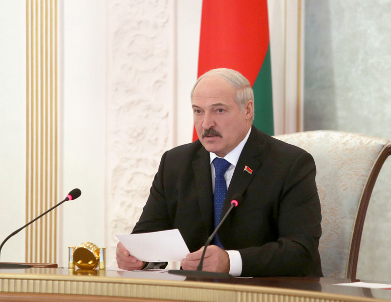 Александр Лукашенко на заседании Совета безопасности по вопросу рассмотрения Военной доктрины Беларуси.