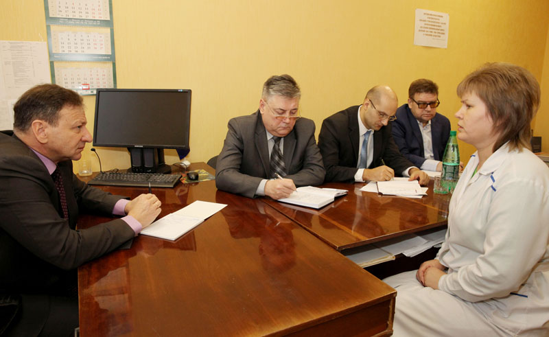 Председатель горисполкома Виктор Николайкин провел выездной прием граждан в ОАО «Конструкторское бюро «Дисплей»