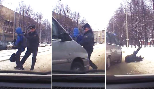 В Витебске на пешеходном переходе милиционер выхватил ребенка из-под мчащегося автомобиля (ВИДЕО)